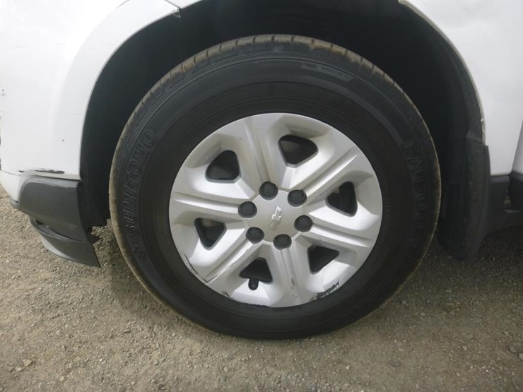 2017-chevrolet-traverse-image-16