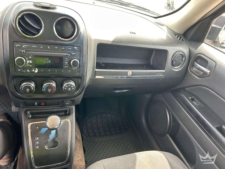 2014-jeep-patriot-image-12