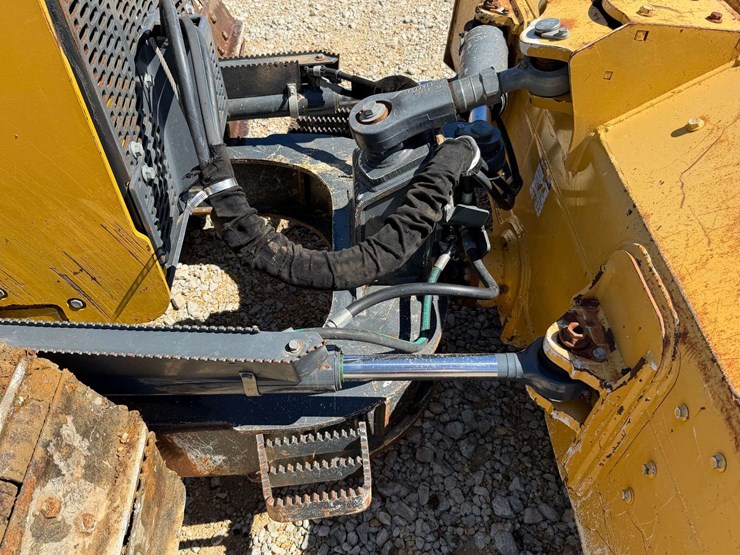 2018-deere-650k-image-13
