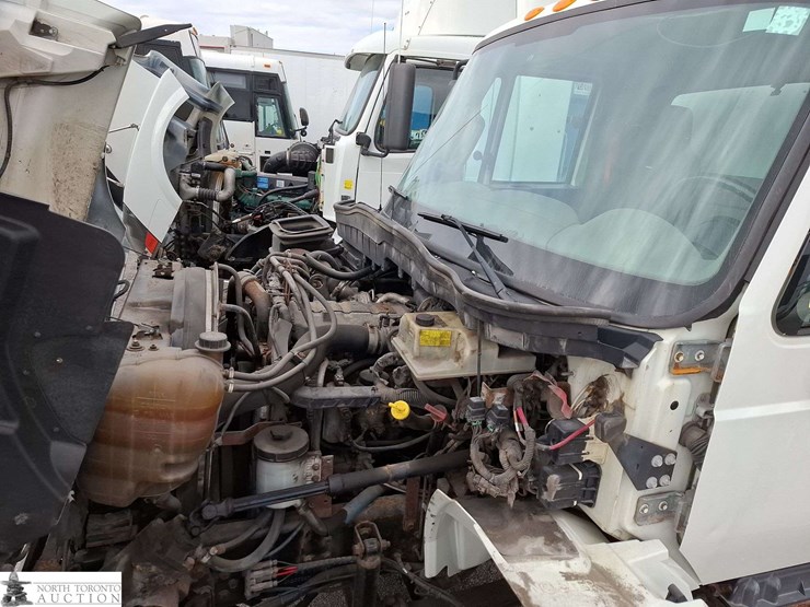2013-international-durastar-4300-image-7