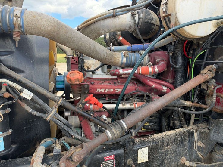 2007-mack-granite-ctp713b-image-8