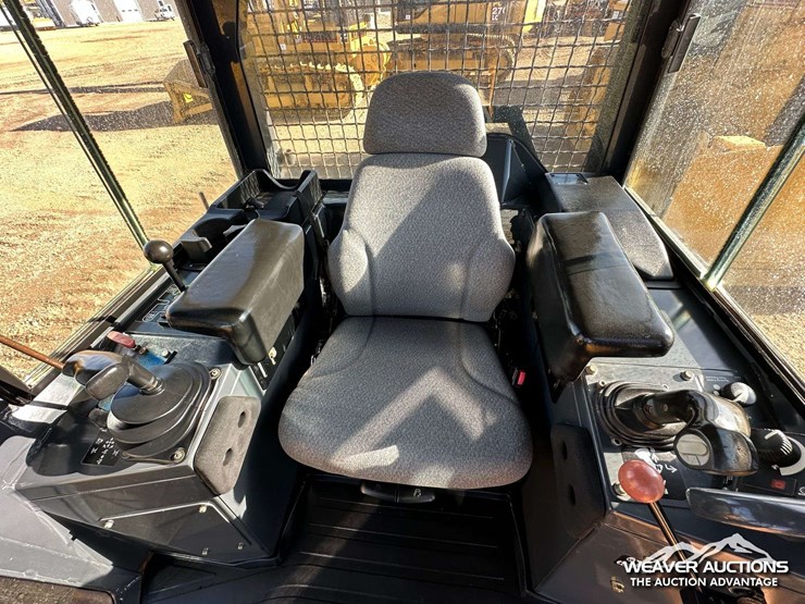 john-deere-8-image-54