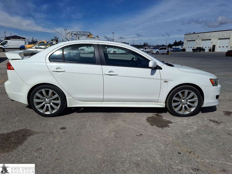 non-operable-2009-mitsubishi-lancer-gts-4dr-sedan-cvt-image-4