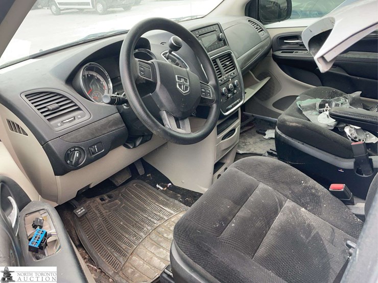 2019-dodge-grand-caravan-se-image-7