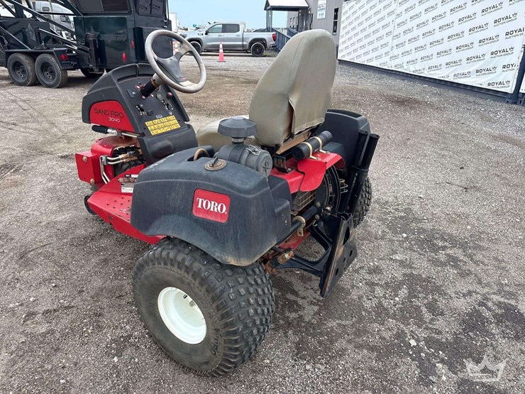 2021-toro-sand-pro-3040-bunker-rake-image-4