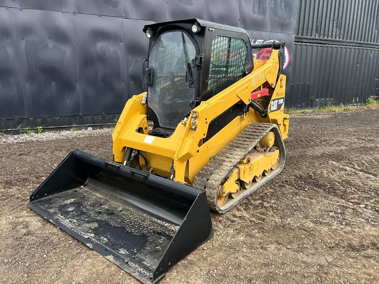 2017-caterpillar-259d-image-2