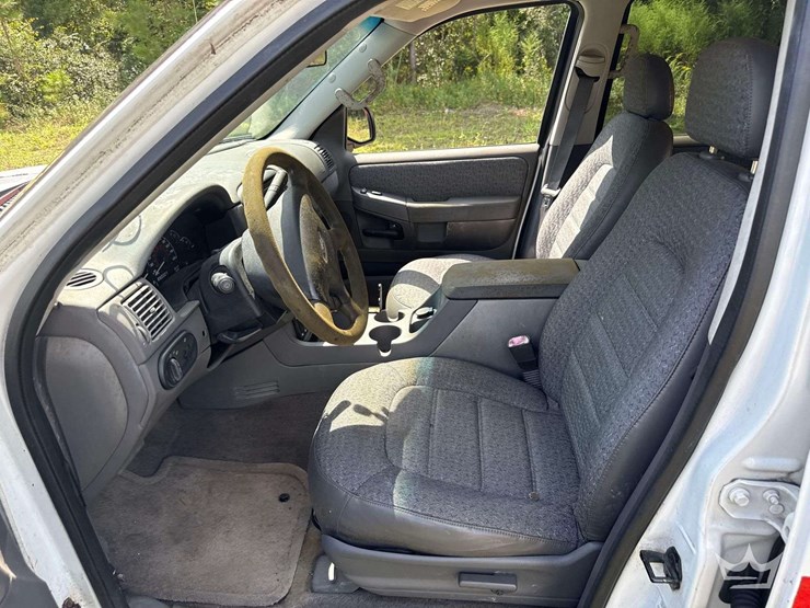 2002-ford-explorer-image-7