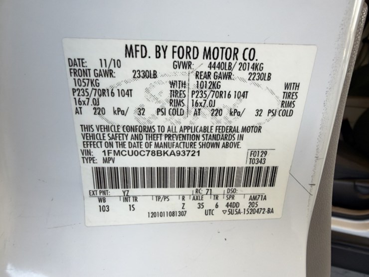 2011-ford-escape-image-19