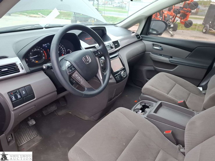 2017-honda-odyssey-image-10