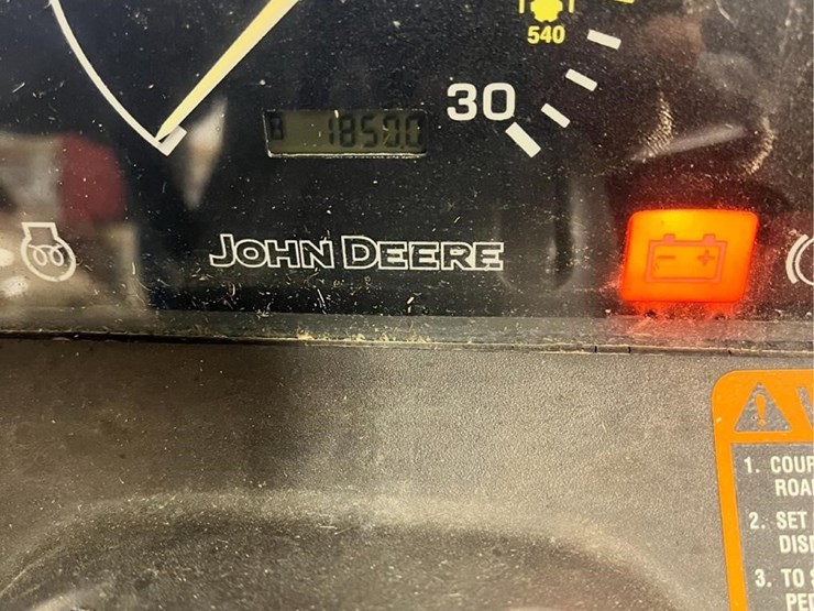 john-deere-4210-image-10