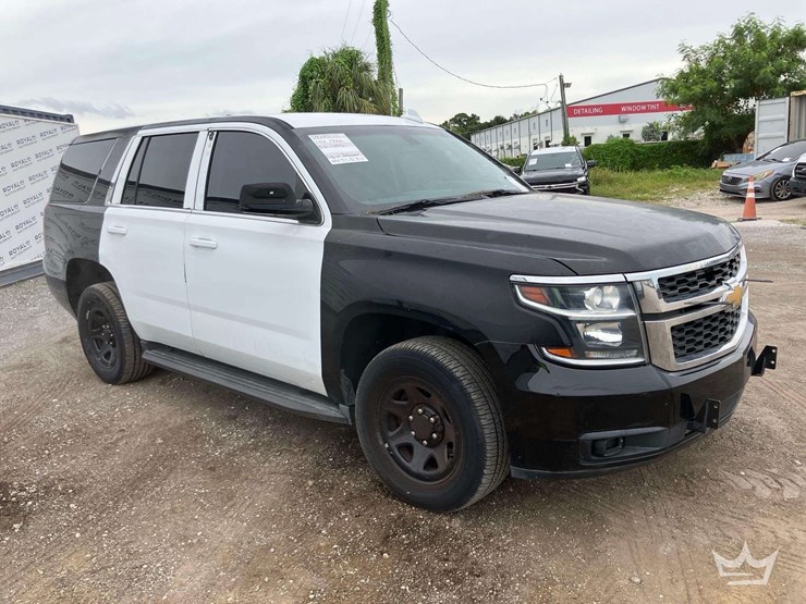 2015-chevrolet-tahoe-image-1