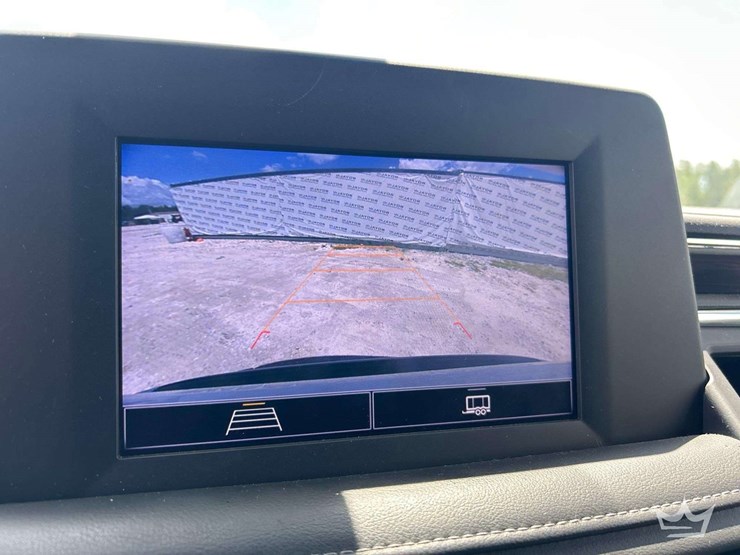 2022-chevrolet-tahoe-image-18