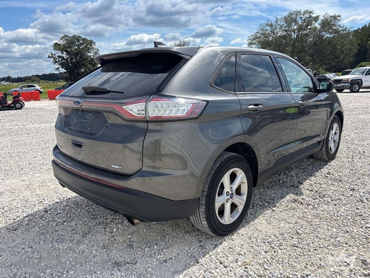 2016-ford-edge-image-3