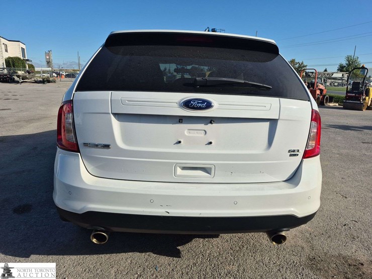 2014-ford-edge-image-6