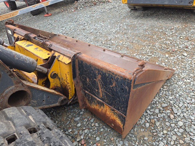 deere-333g-image-12