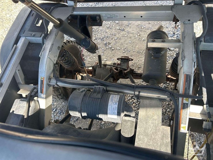 2023-club-car-carryall-1500-4x4-diesel-utility-cart-image-8