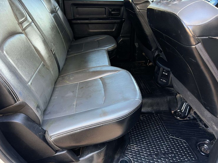 2023-dodge-3500-image-29