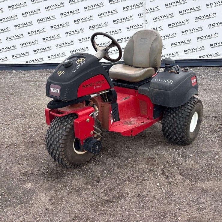2021 Toro Sand Pro 3040 Bunker Rake