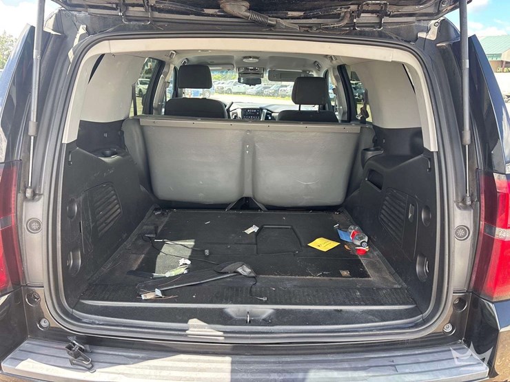 2018-chevrolet-tahoe-image-19