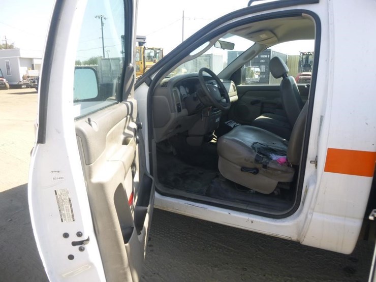2005-dodge-ram-2500-image-8