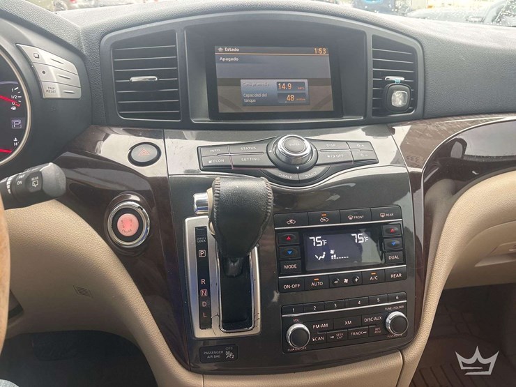 2012-nissan-quest-image-16