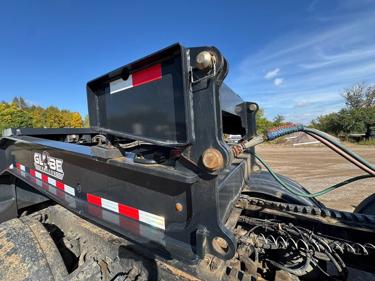 2022-globe-lowboy-image-9