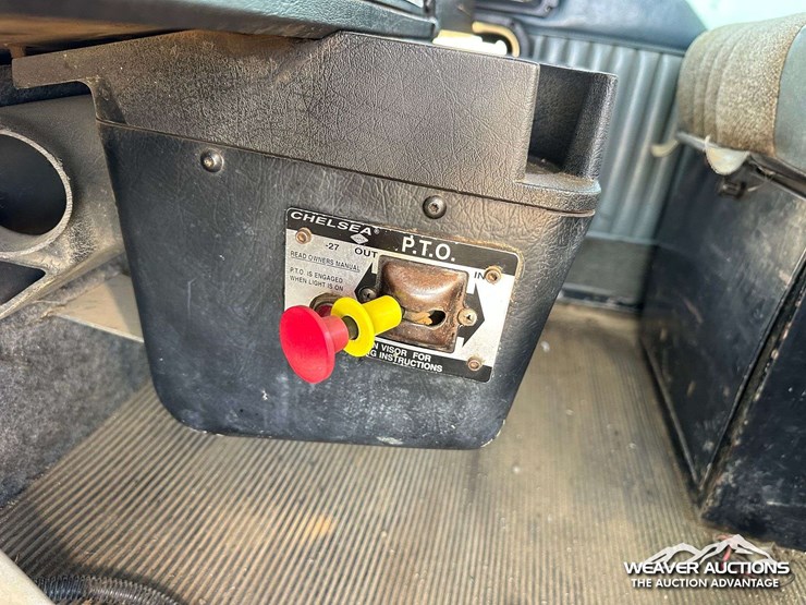 kenworth-t800b-image-23