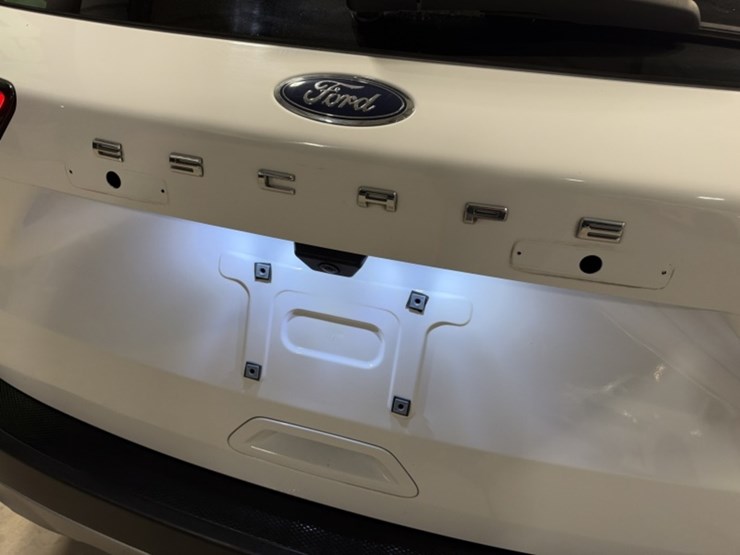 2022-ford-escape-image-10
