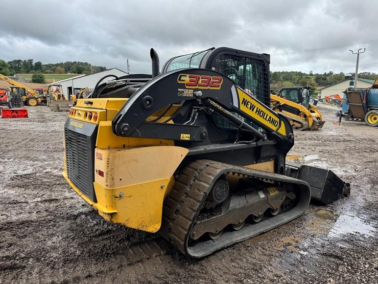 new-holland-c332-image-6