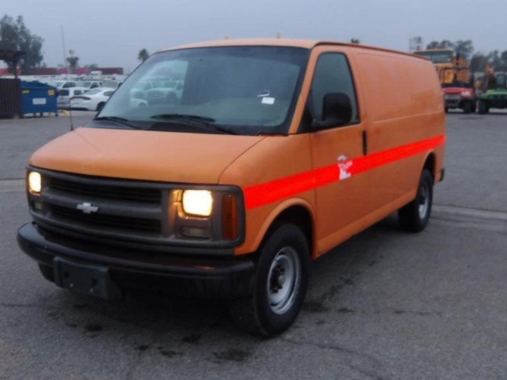 1998-chevrolet-express-3500-image-2