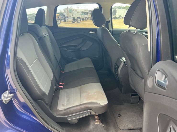 2014-ford-escape-image-16