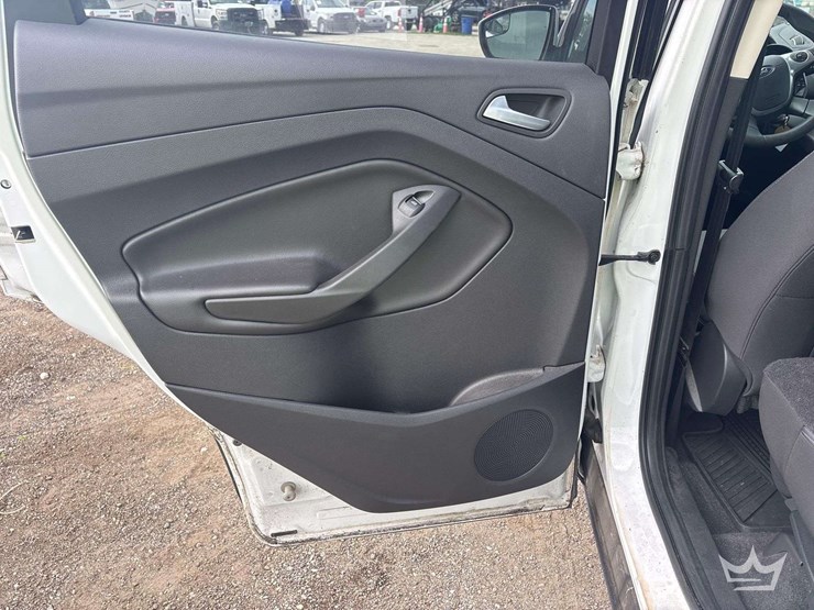 2014-ford-escape-image-18