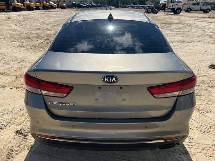 2018-kia-optima-4-door-sedan-(140,152-miles)-image-6