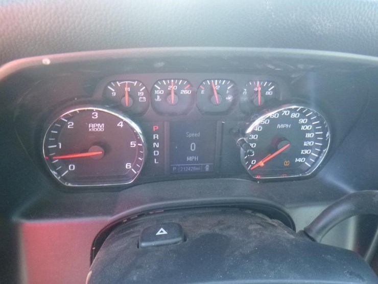 2017-chevrolet-1500-image-14
