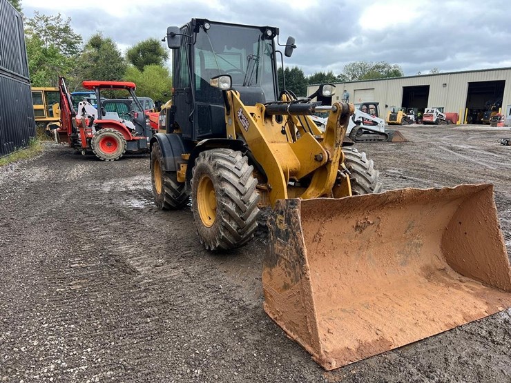 2018-caterpillar-908m-image-8
