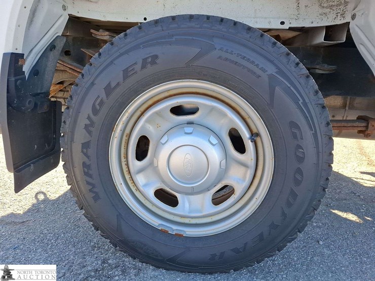 2018-ford-f350-image-17