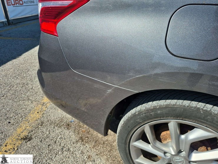 2018-nissan-sentra-sv-4dr-sedan-image-27