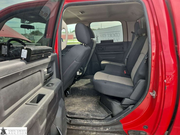 2012-dodge-2500-image-14