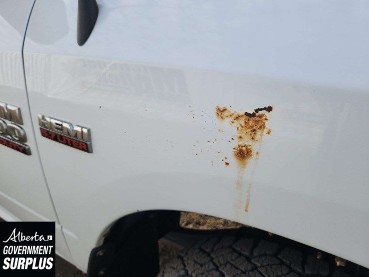 2015-dodge-2500-image-37