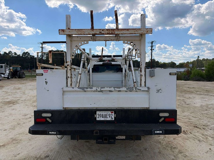 2017-dodge-3500-image-6