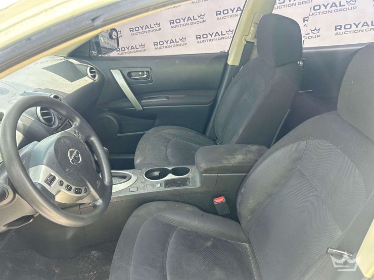 nissan-rogue-image-18