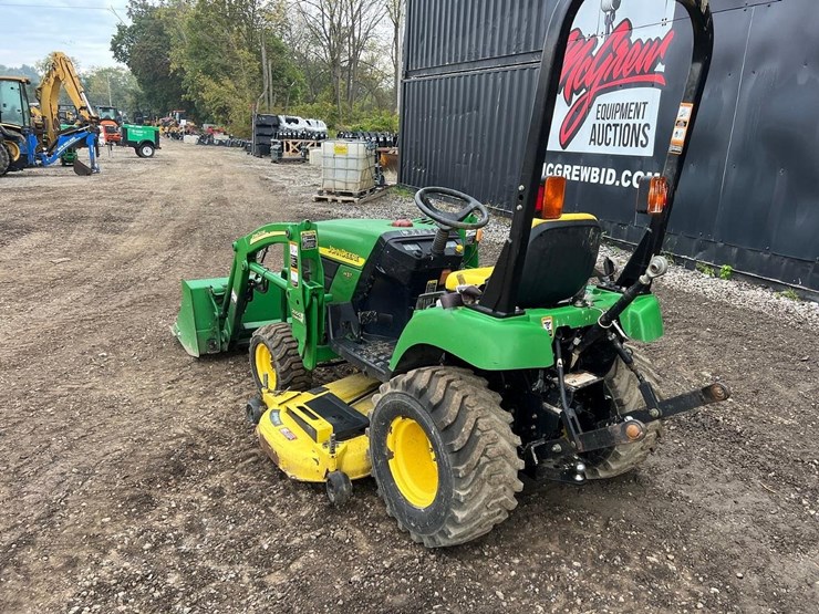 john-deere-2210-image-4