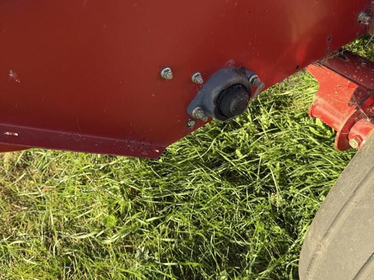 new-holland-br7090-image-48