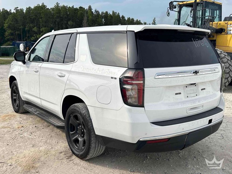2023-chevrolet-tahoe-image-4
