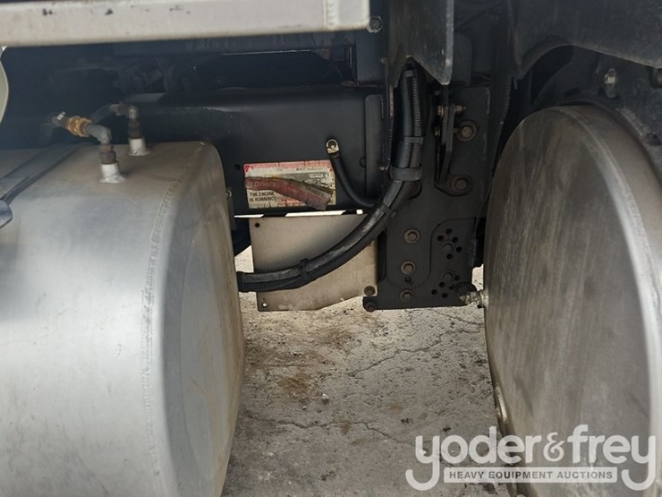 2012-vactor-2100-image-26