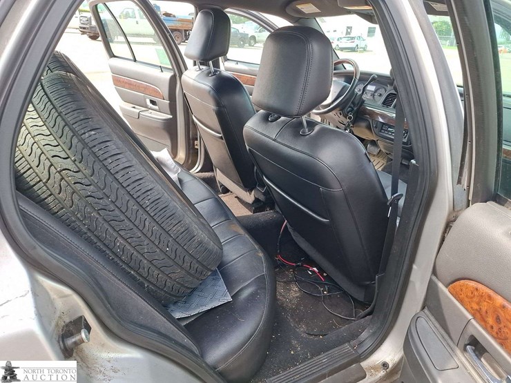 2006-mercury-grand-marquis-ls-premium-4dr-sedan-image-18