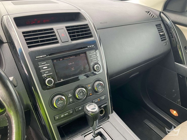 2013-mazda-cx9-image-16