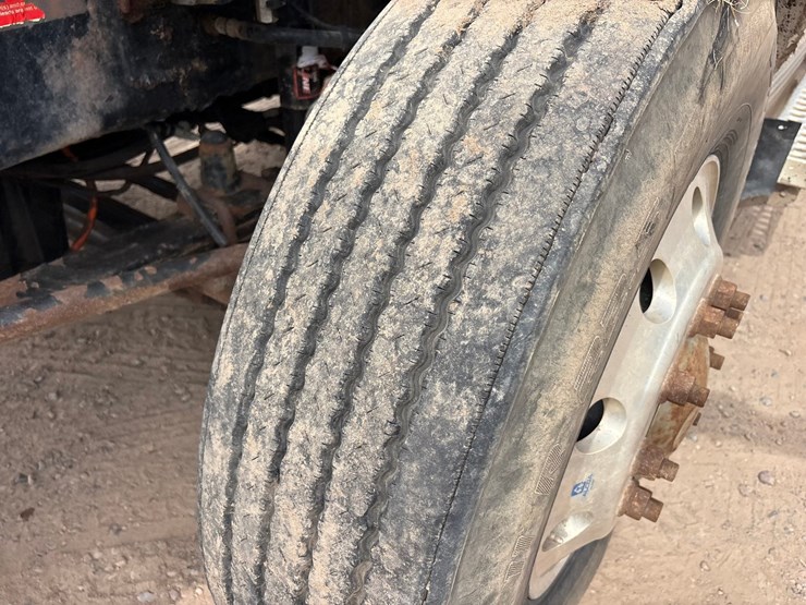 2013-western-star-4900sa-image-91