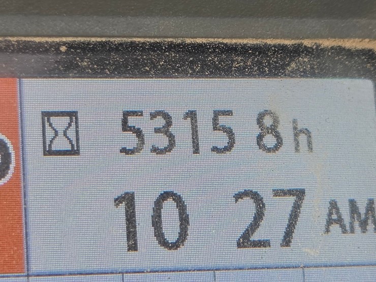 2017-deere-245g-lc-image-64