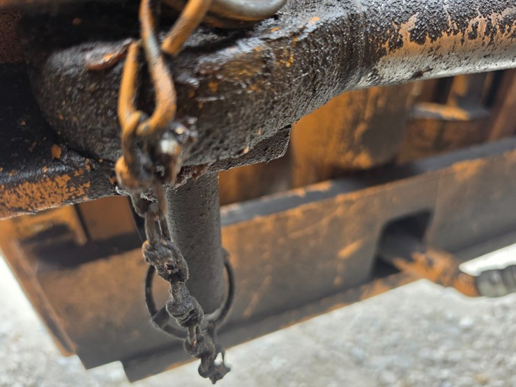 #25323-•-allis-chalmers-708c-fork-lift-image-50